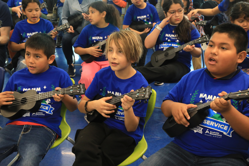 children learn instruments