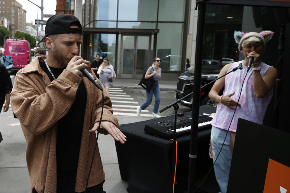 vocal artists perform on the street