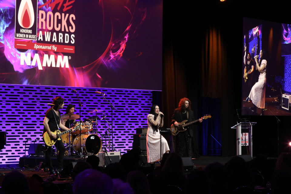 she rocks awards at the namm show