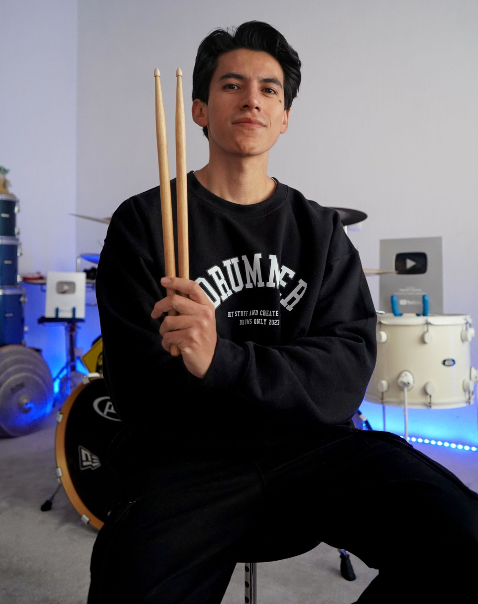 drummer influencer alejandro sifuentes