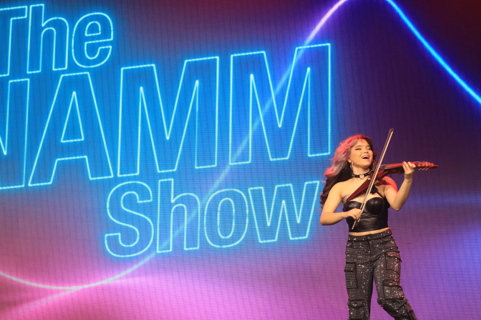 star power at the namm show includes violinist mia asano