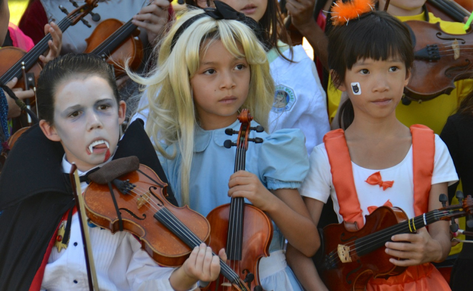 3scary violinist1.jpg